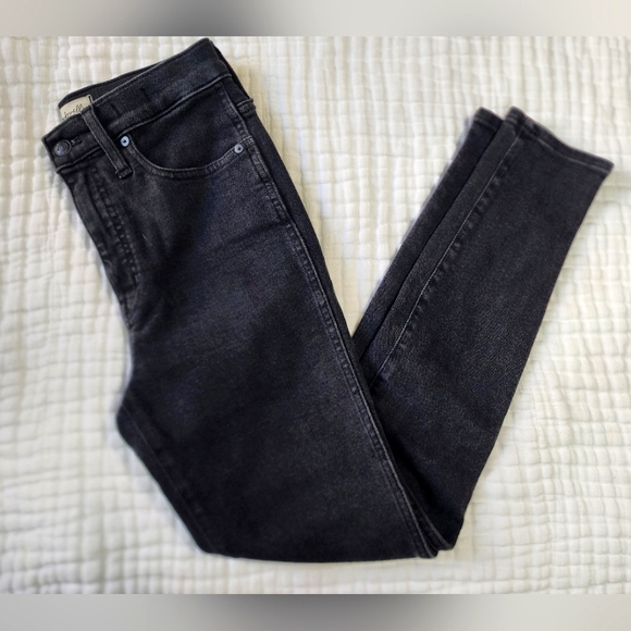 Madewell Denim - Madewell 10" High Rise Black Skinny Jean size 27